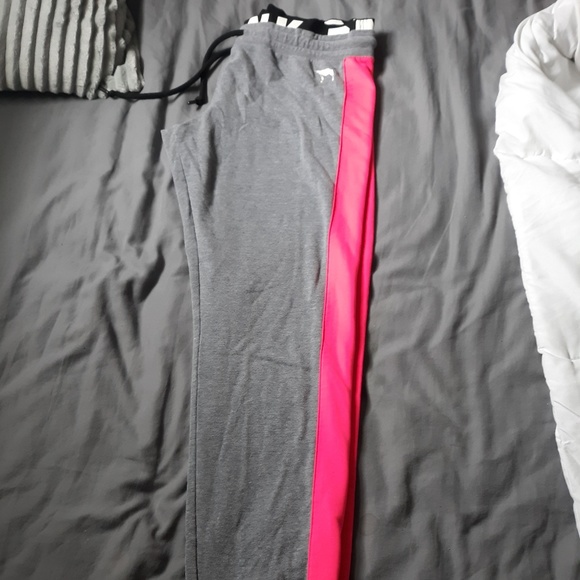 Vs pink joggers - Picture 1 of 2
